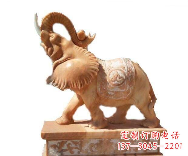 江西晚霞红吉祥如意象鼻朝天的大象石雕