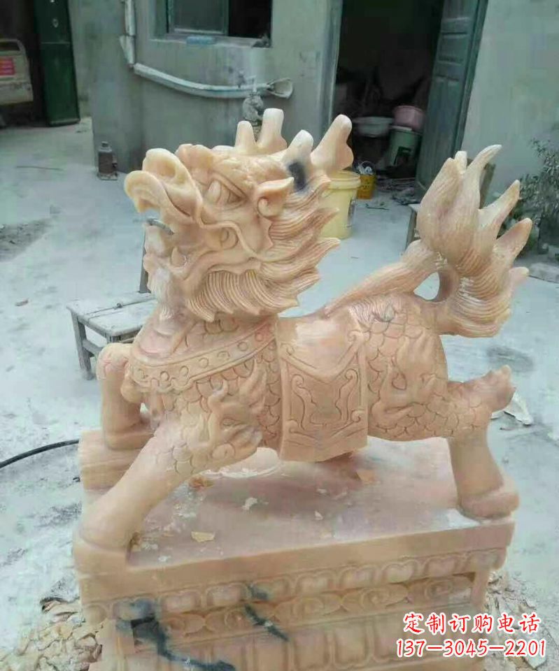 江西晚霞红麒麟雕塑112