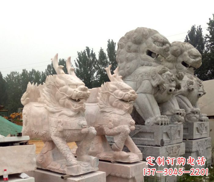 江西晚霞红瑞兽麒麟石雕