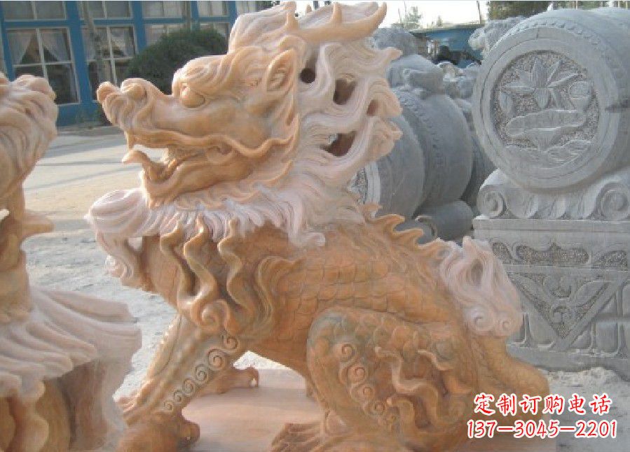 江西晚霞红神兽麒麟雕塑