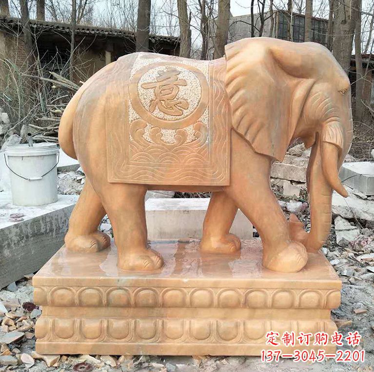 江西晚霞红石材大象雕塑