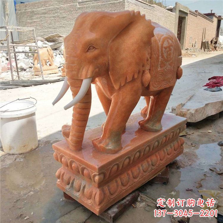 江西晚霞红石雕大象