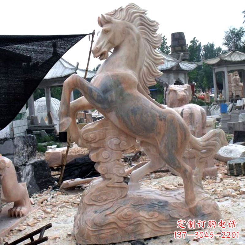 江西晚霞红石雕马生肖动物雕塑
