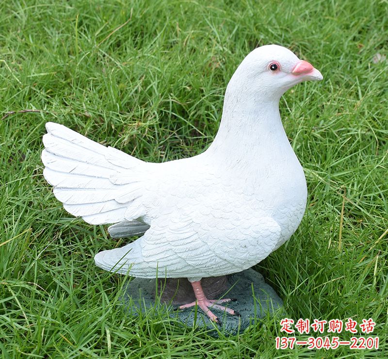 江西文化广场的和平鸽雕塑