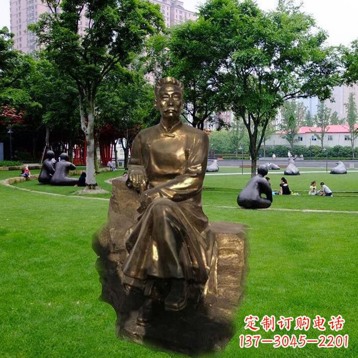 江西校园名人鲁迅先生玻璃钢仿铜雕像