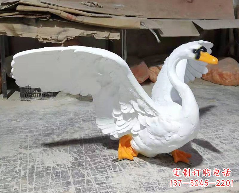 江西展翅翱翔的仿真白天鹅发光款