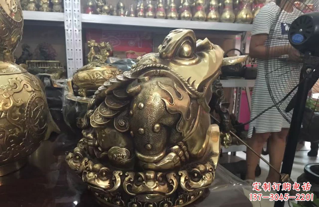 江西招财金蟾动物铜雕