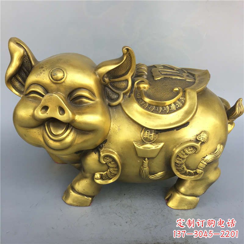 江西招财卡通猪铜雕-企业商场美陈动物生肖风水雕塑摆件