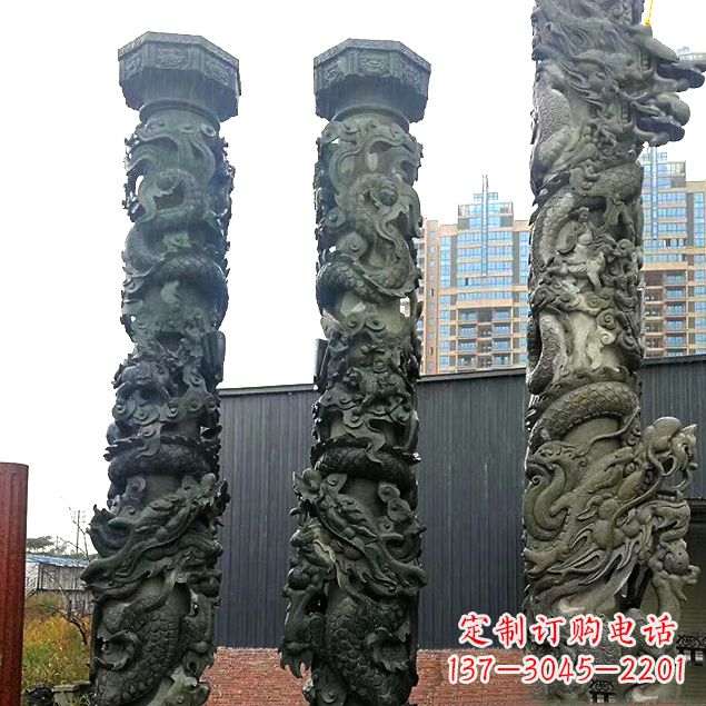 江西中国盘龙柱