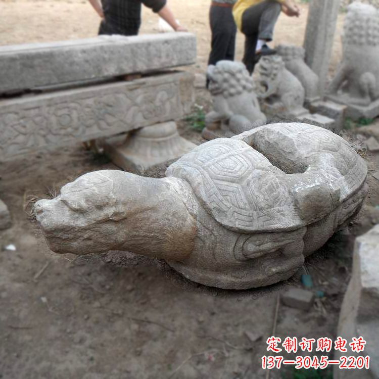 江西朱雀站在赑屃上的石雕