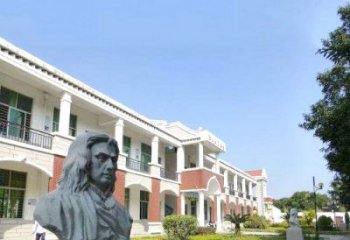 江西校园名人牛顿石雕头像