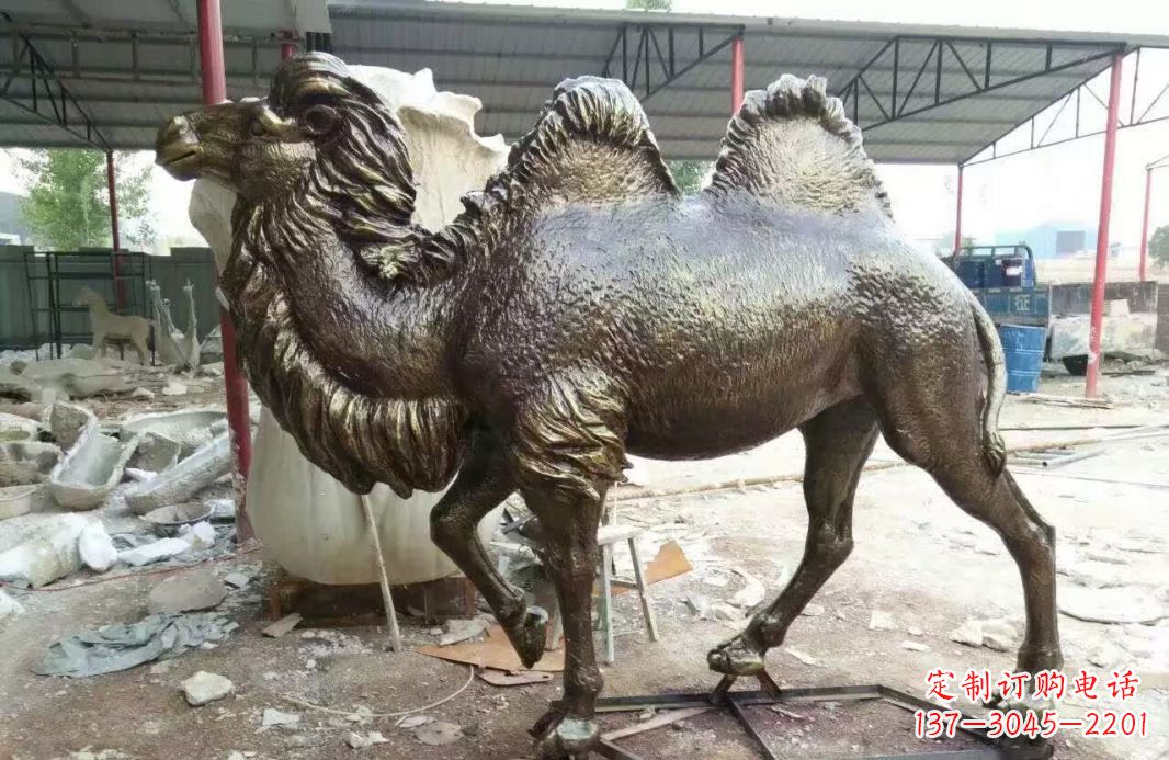 江西铸铜骆驼雕塑 (2)