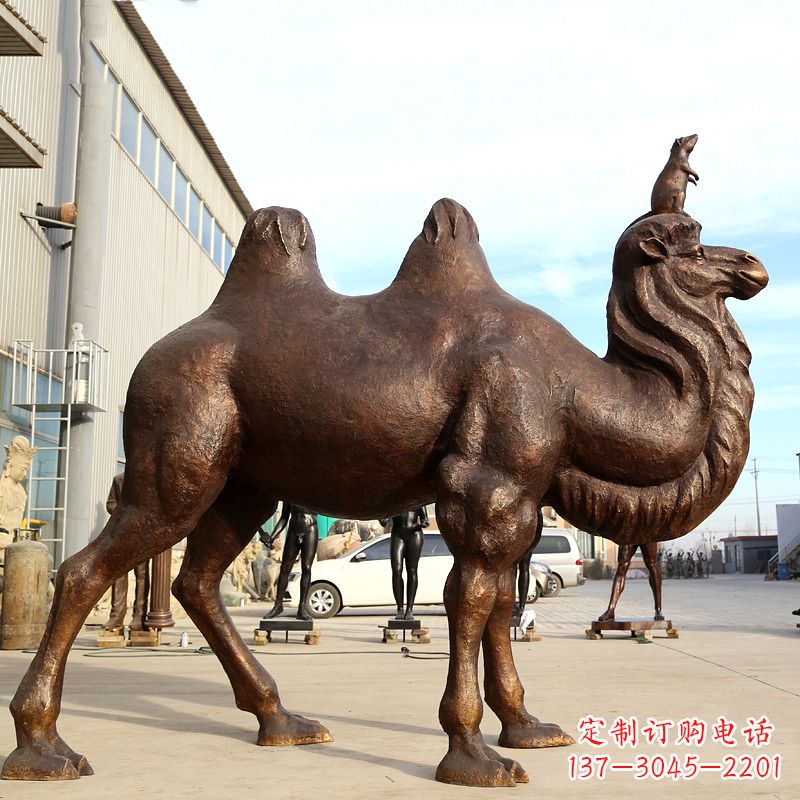 江西铸铜骆驼雕塑