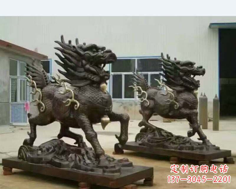 江西铸铜踏浪麒麟雕塑