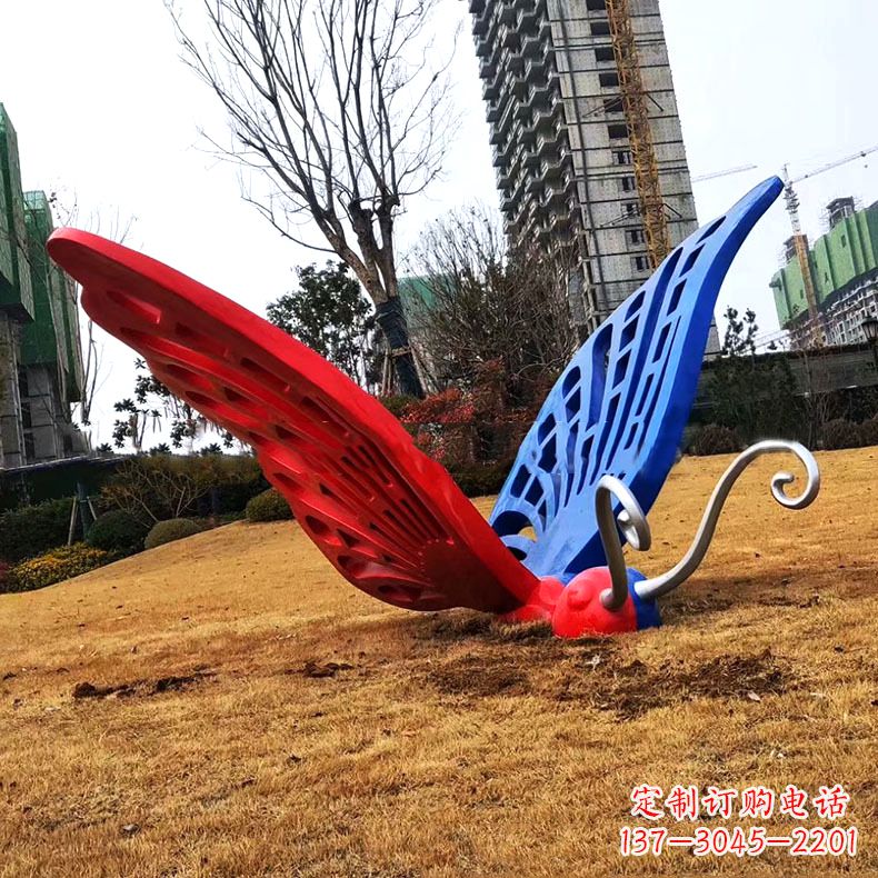 江西蝴蝶雕塑-不锈钢彩绘门口蝴蝶雕塑